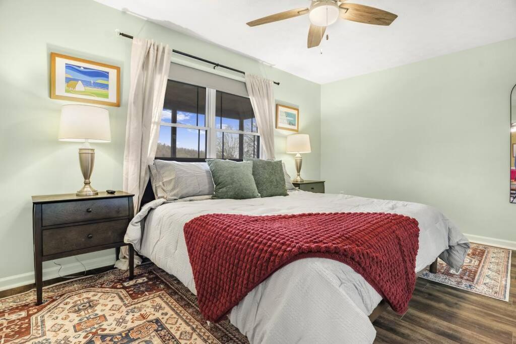 Villa Mountain Views, Hot Tub, Firepit, Dog Friendly, Ev Connector Stanley Esterno foto