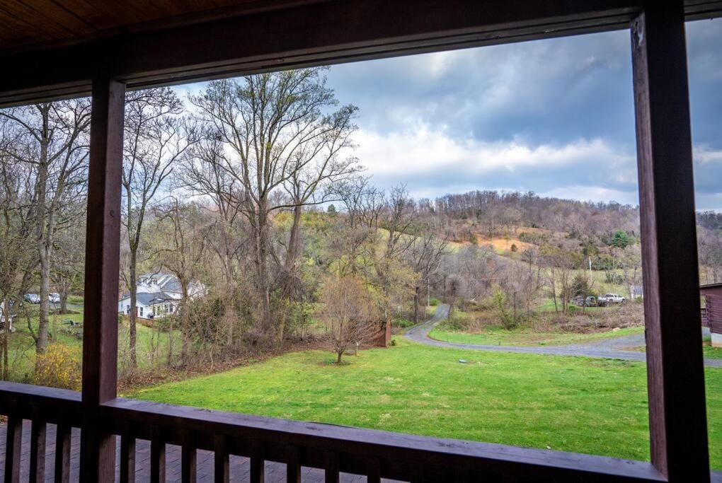 Villa Mountain Views, Hot Tub, Firepit, Dog Friendly, Ev Connector Stanley Esterno foto